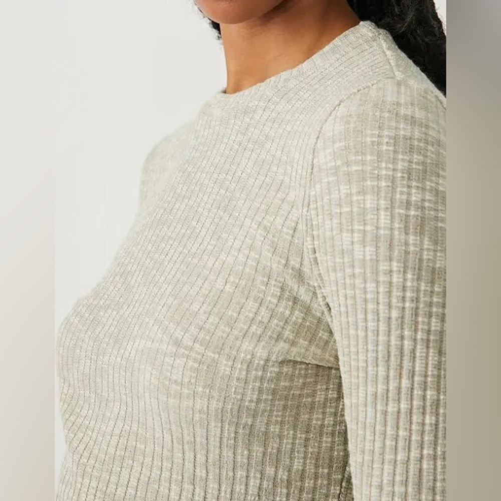 NWT Intimately Free People Aura Layering Top Semi Sheer Long Sleeve Small - Picture 3 of 12